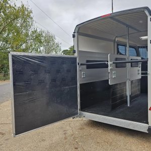 Ifor Williams HBX511 Horsebox