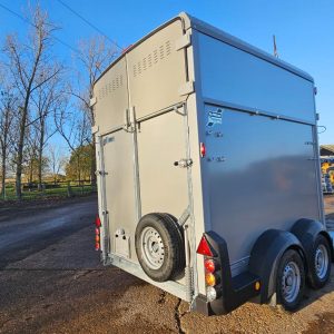 Ifor Williams HB511 in Silver